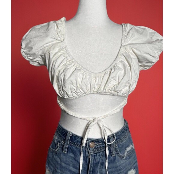 Divided by H&M Tops - H&M Divided Crop Top Tie Front Puff Sleeve White Medium V-neck 100% Cotton